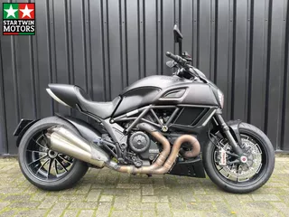 Ducati Diavel Dark