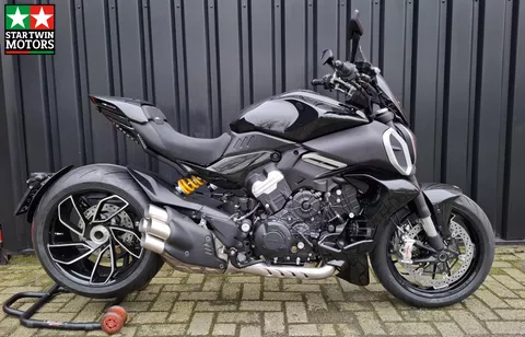 Ducati Diavel V4