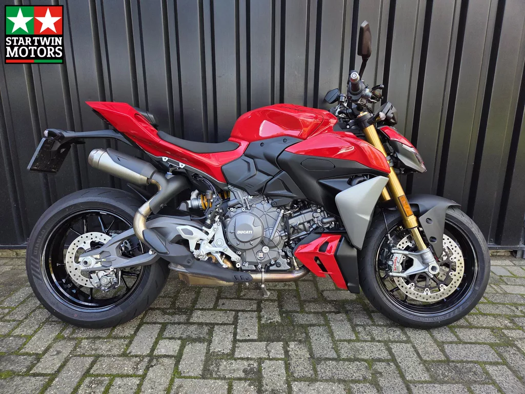 Ducati Streetfighter V2 S