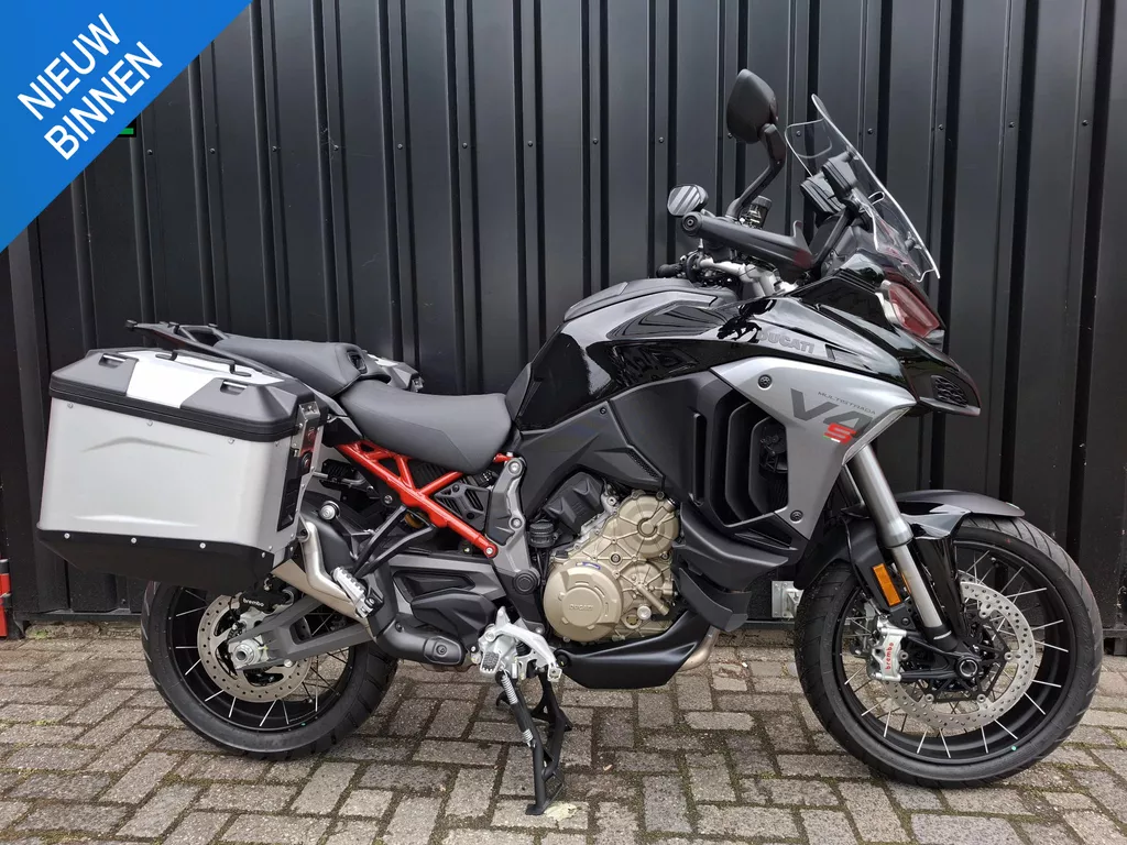 Ducati Multistrada V4 S Radar Spoked Wheels INCL Adventure Touring Pack!